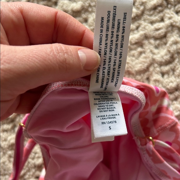 Vineyard Vines Women’s Pink Patterned One-Piece Swimsuit - Picture 8 of 8